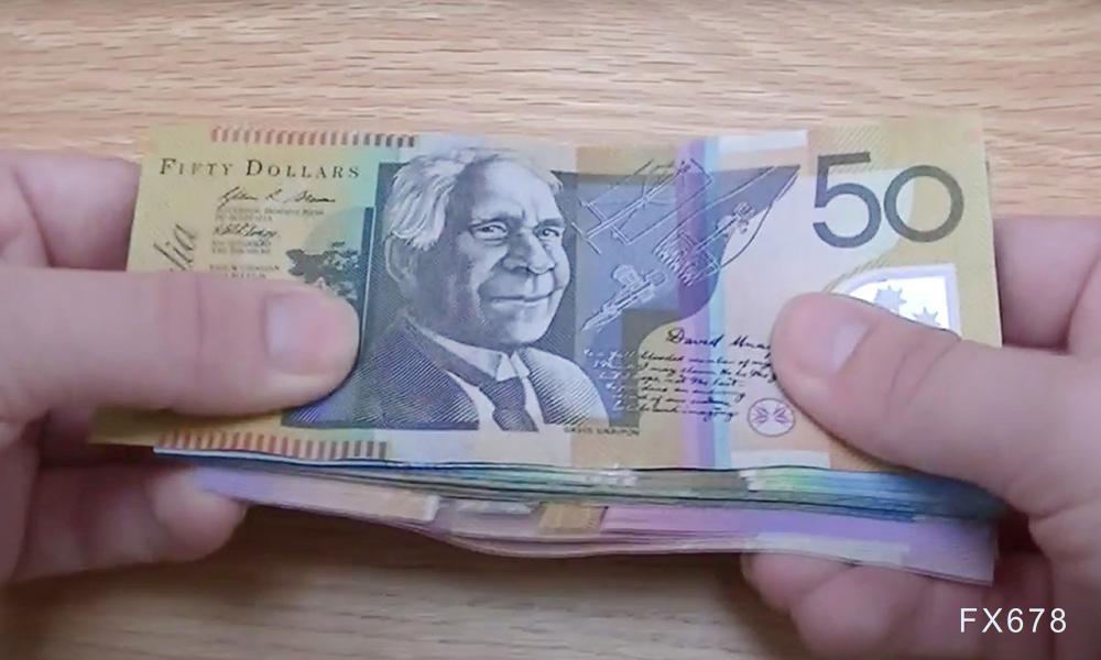 美国能源公司 Sunnova Energy International Inc.(NOVA)专注于住宅太阳能和储能服务,股价一度暴跌 71%。该公司发出警告指出,美国光伏市场存在“混乱”现象,这对其未来经营构成“重大疑虑”。同时,First Solar 最近也表示,越来越多客户正在推迟订单。