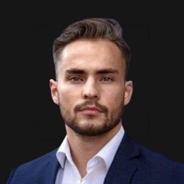 英伟达官方宣布人工智能芯片Blackwell需求激增,已大幅提升产量