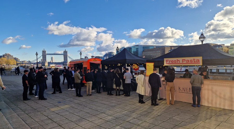 房地美:美国上周30年期按揭贷款/抵押贷款利率6.76%,前值6.85%。