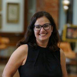 2月26日,担保隔夜融资利率(SOFR)期权市场预计美联储到6月份将降息两次,潜在宽松空间大约50个基点。